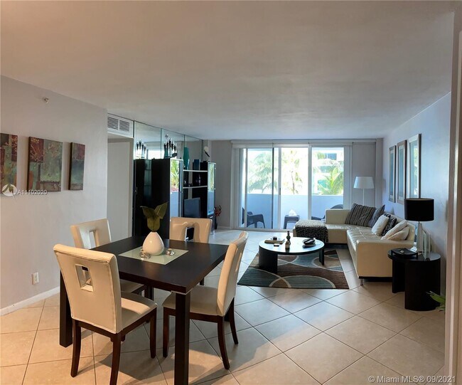Foto del edificio - 9195 Collins Ave