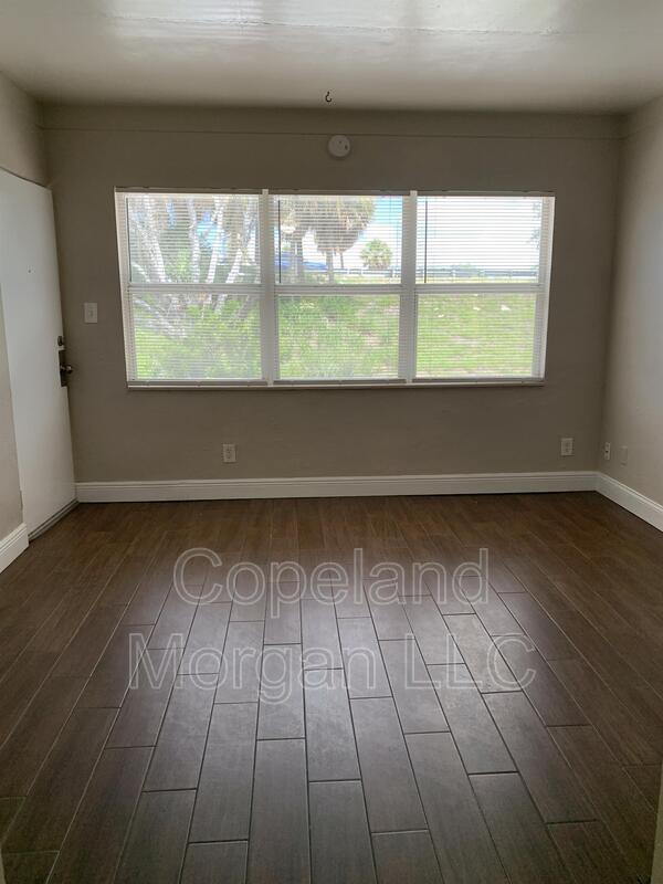 Building Photo - 2112 9th Ave N