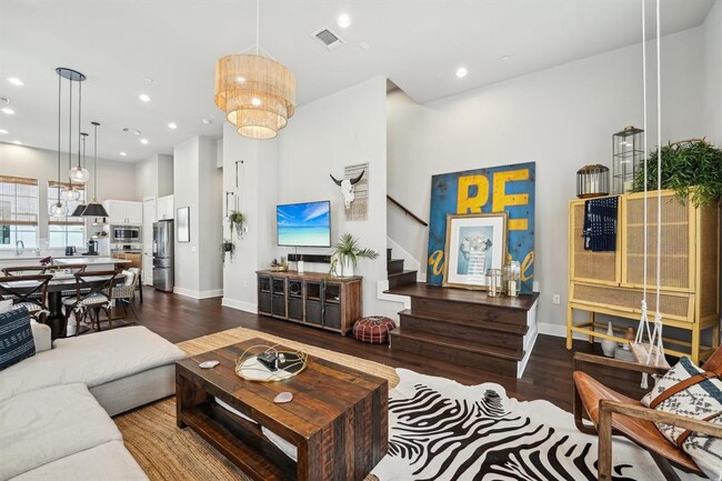 Foto del edificio - 1305 Town Creek Dr