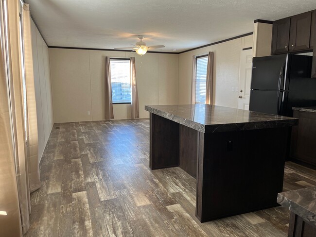 Building Photo - 40 Parakeet Hill Dr