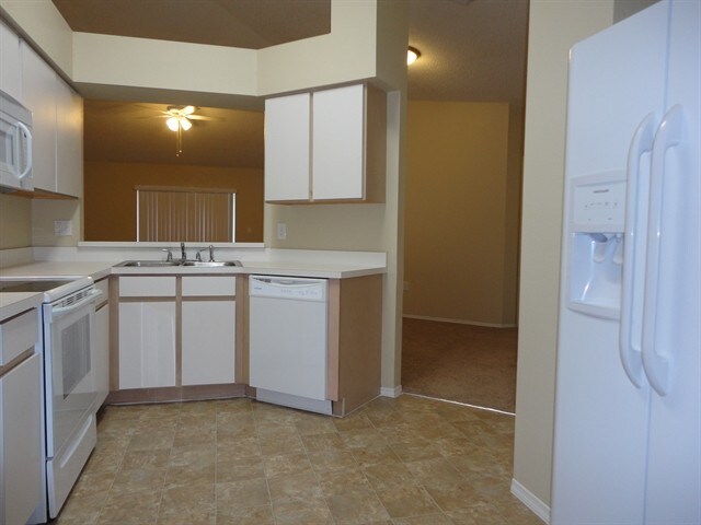 Foto del edificio - 1408 Oakford Court