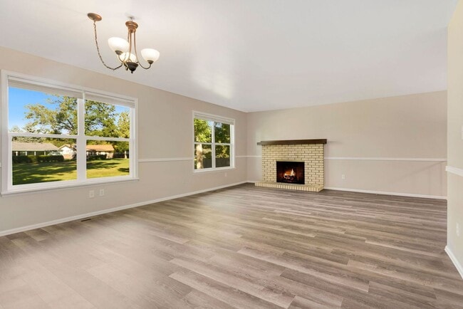 Building Photo - 1848 Marlborough Ct