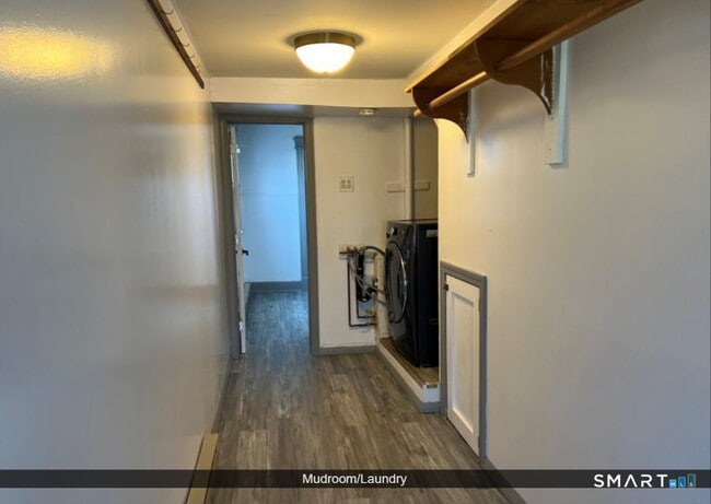 Building Photo - 222 Chipman St