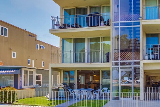 Foto del edificio - 3696 Bayside Walk