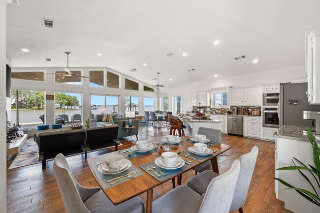 Foto del edificio - 1012 Chestnut Dr