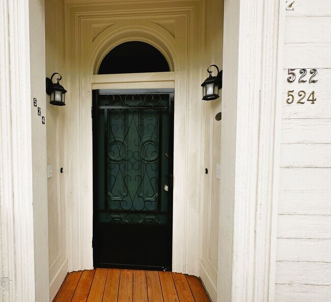 Foto del edificio - 524 Western Ave