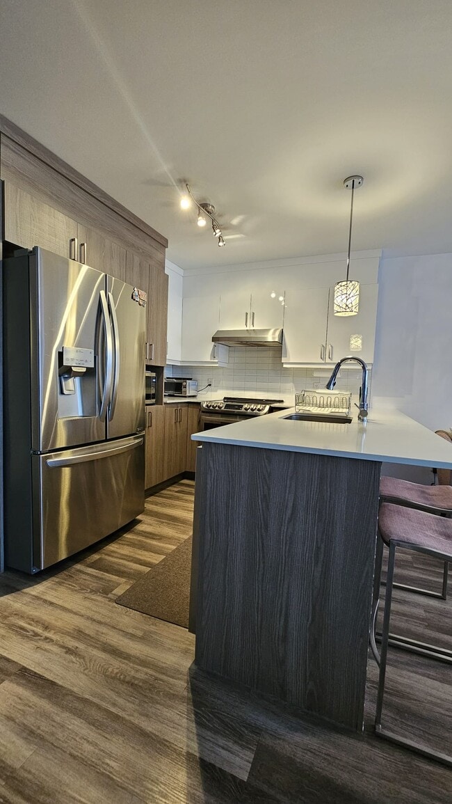 Building Photo - 1140 Rue Du Grand-Pic