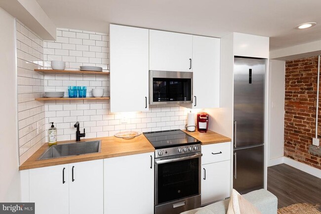 Foto del edificio - 1517 6th St NW
