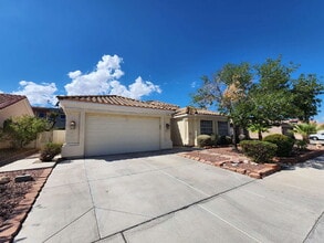 Building Photo - 417 Obsidian Dr