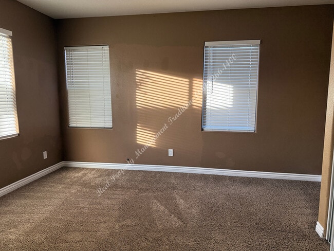 Building Photo - New Year Special! 50% Off First Month's Rent!