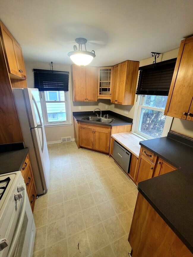 Foto del edificio - Charming 4 Bedroom on the North Side of Ma...