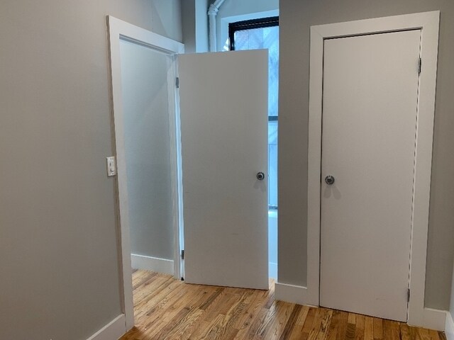 Foto del edificio - 124 E 103rd St