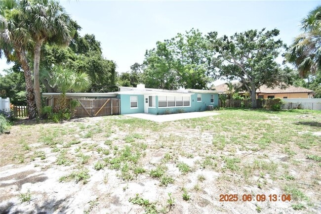 Building Photo - 5325 4th St S