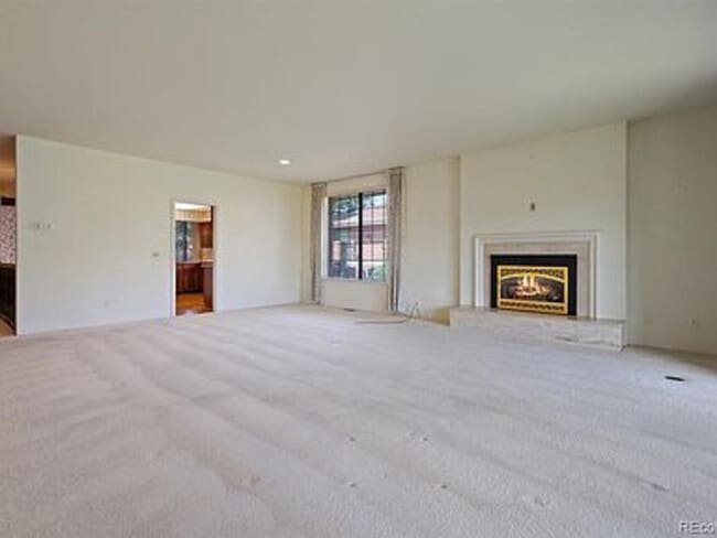 Building Photo - 2800 S University Blvd