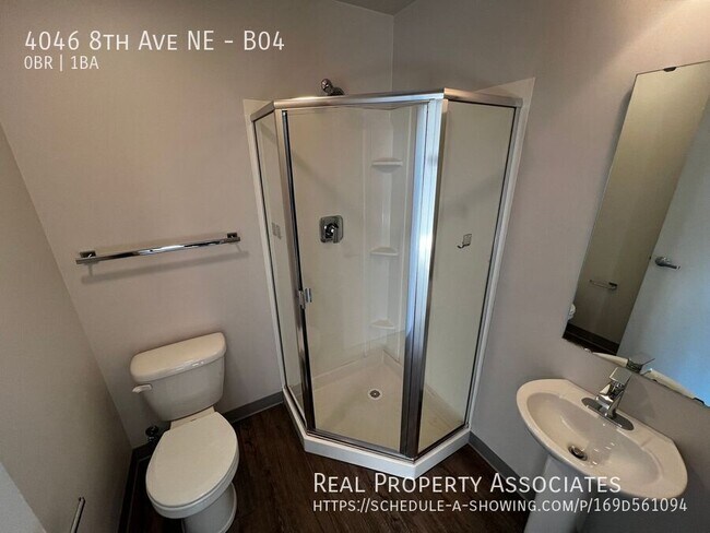 Foto del edificio - 4046 8th Ave NE