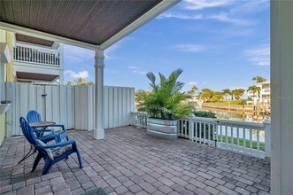 Building Photo - 4728 Beach Dr SE