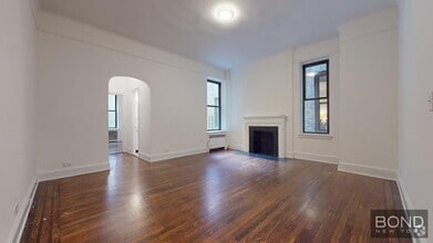 Building Photo - 106 E 81st St