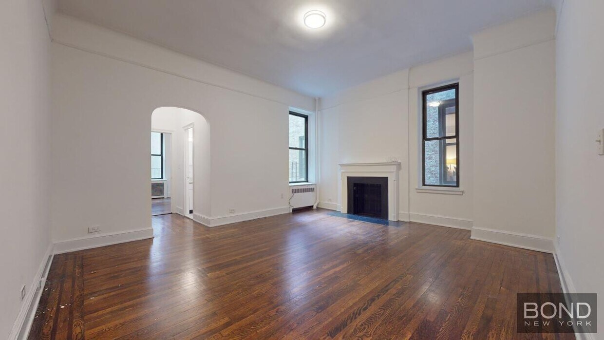 Foto principal - 106 E 81st St