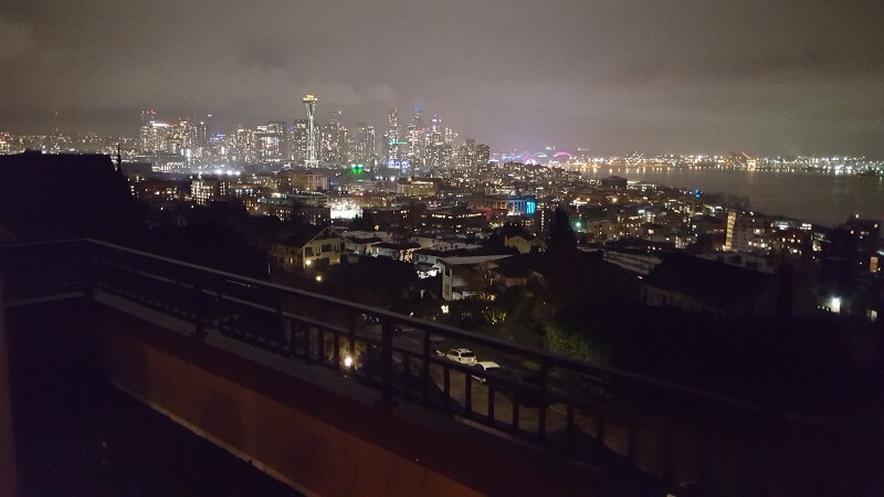 Building Photo - 604 W Kinnear Pl