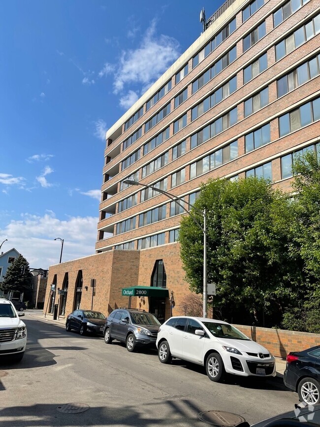 Building Photo - 2800 N Orchard St