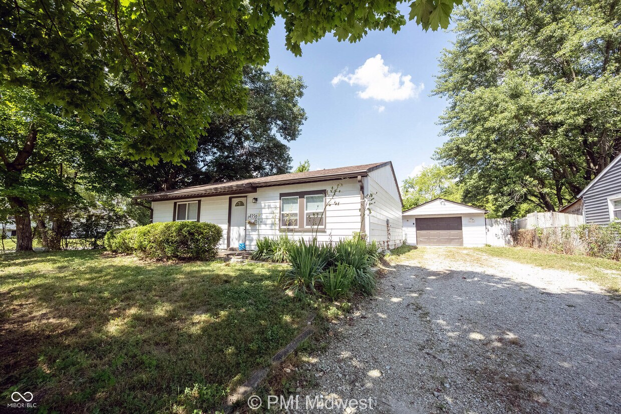 Foto principal - 4350 Dubarry Rd