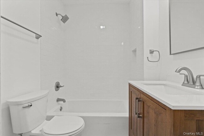 Foto del edificio - 300 Waccabuc Rd