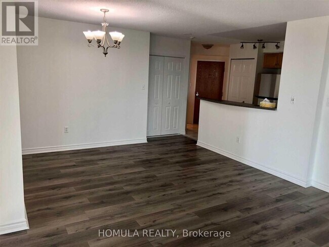 Building Photo - 7 Lorraine Dr