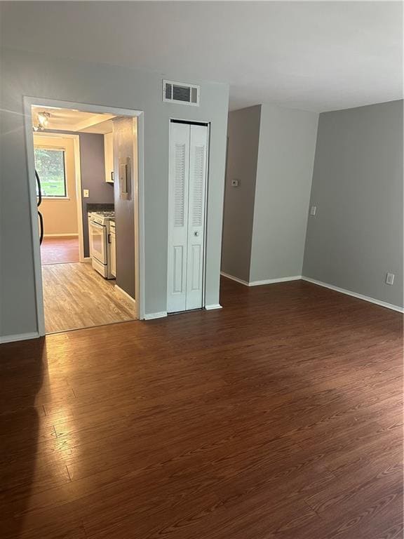 Foto del edificio - 6320 Holcomb Way
