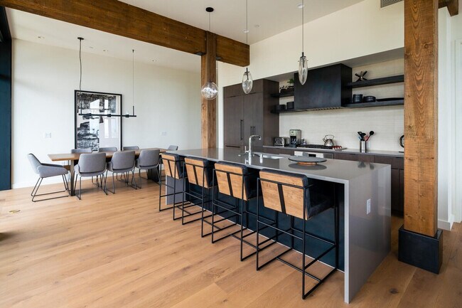 Foto del edificio - 4 Boathouse Way