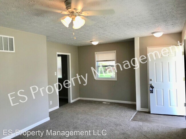 Building Photo - 3 br, 1 bath House - 3538 N. Elizabeth St.