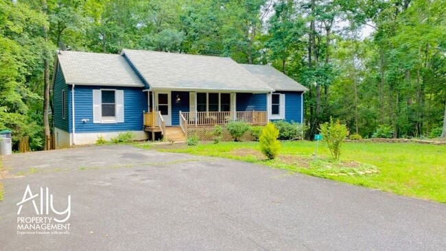 Building Photo - 4 Kanawha Ct