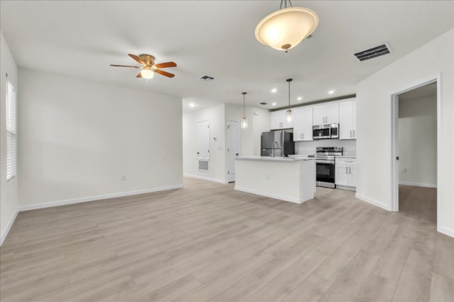 Foto del edificio - 652 Kensington St