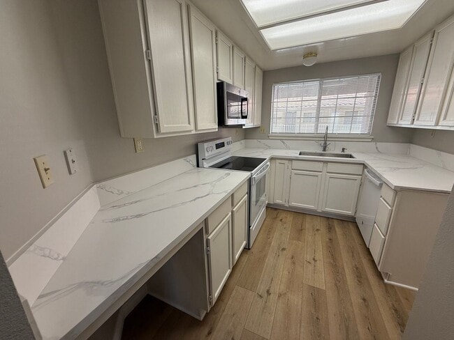 Foto del edificio - Jess Ranch- Brookhollow Condo, 55+ Communi...