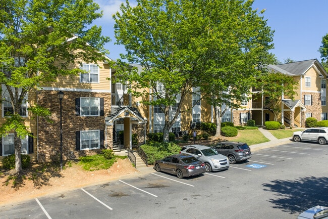 Building Photo - Hamptons at East Cobb