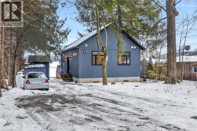 Building Photo - 21 Cottage Ln