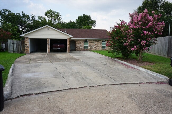 Foto del edificio - 15806 Sulky Trail Ct