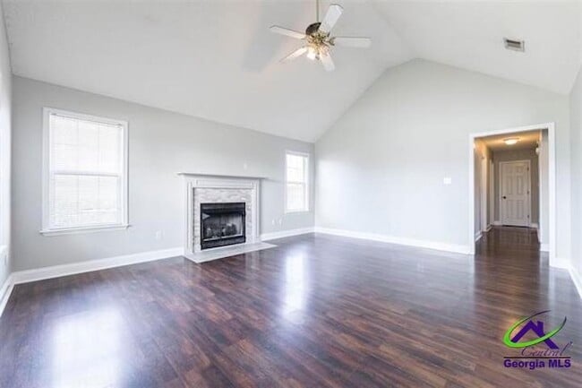 Building Photo - 104 Brittland Dr