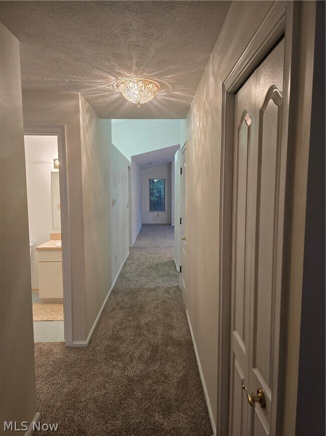 Foto del edificio - 355 Village Pointe Dr