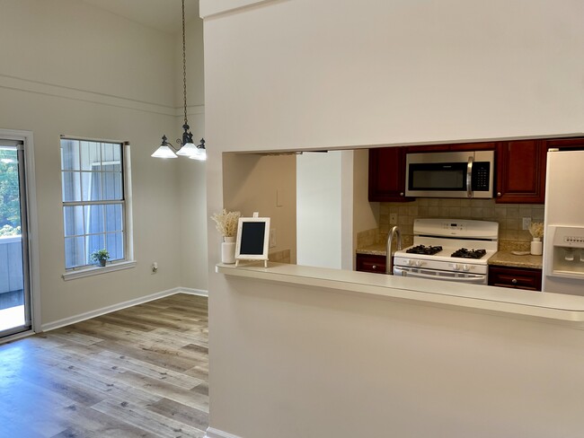 Building Photo - 219 Loring Ct
