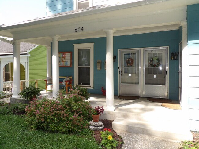 Foto del edificio - 604 Taylor Ave