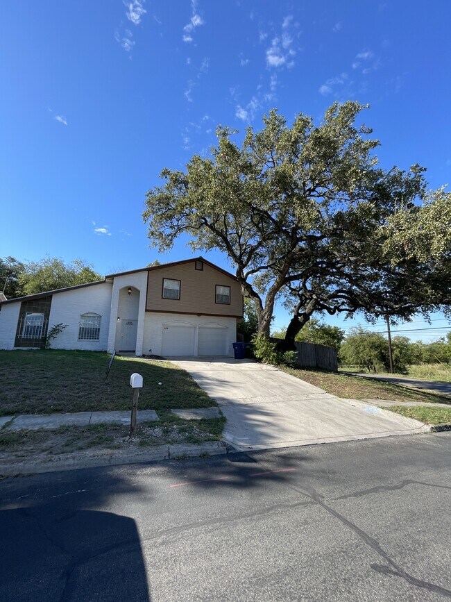 Building Photo - 6238 Pancho Villa Dr