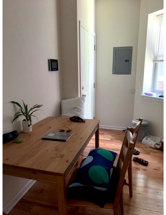 Photo - 4317 Sansom St Apartment