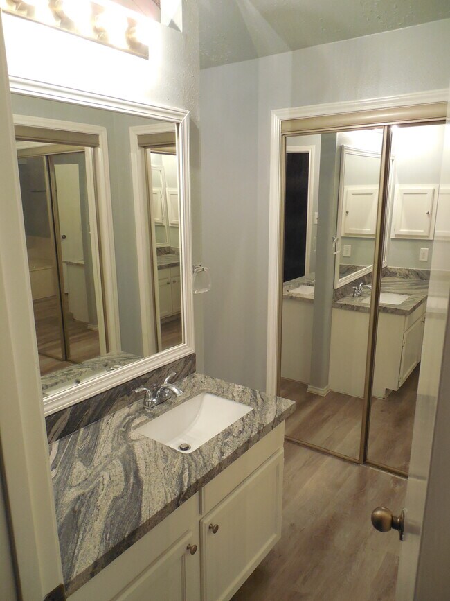 Master Bath Vanity / Closet Doors - 7606 Chasecreek Dr