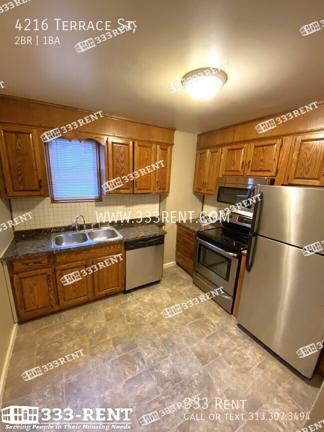 Building Photo - 4216 Terrace St
