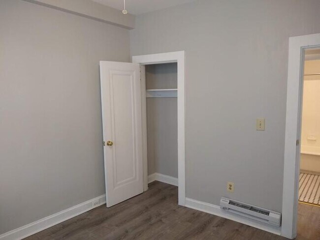 Foto del edificio - 3513 13th St NW
