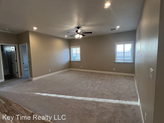 Building Photo - 3 br, 2 bath House - 2241 Diamond Creek