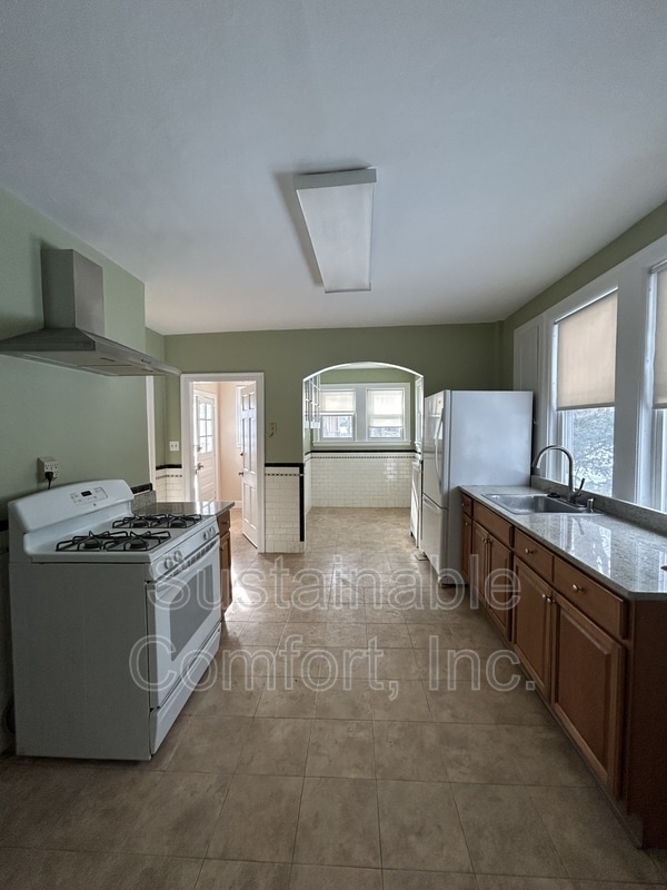 Building Photo - 7 Ureco Terrace