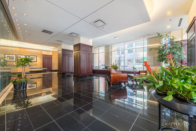 Building Photo - 1250 S Michigan Ave