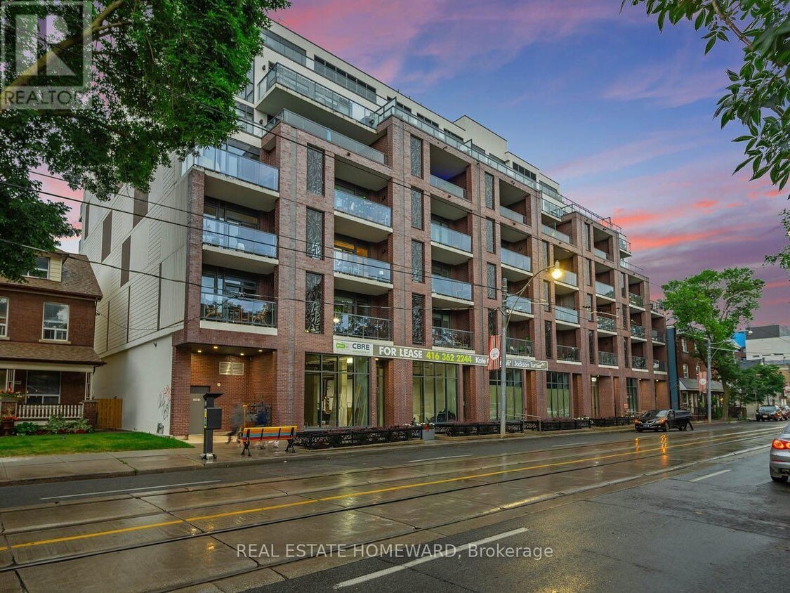 Photo principale - 1331 Queen St E