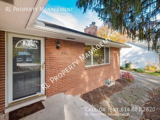 Foto del edificio - 3 bedroom 2 bathroom home with large backyard